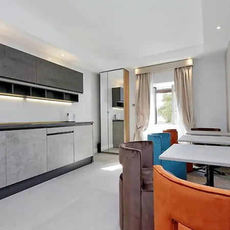 Relais Aquarium Bed and Breakfast 4*