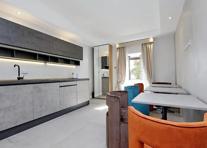 Relais Aquarium Bed & Breakfast 4*